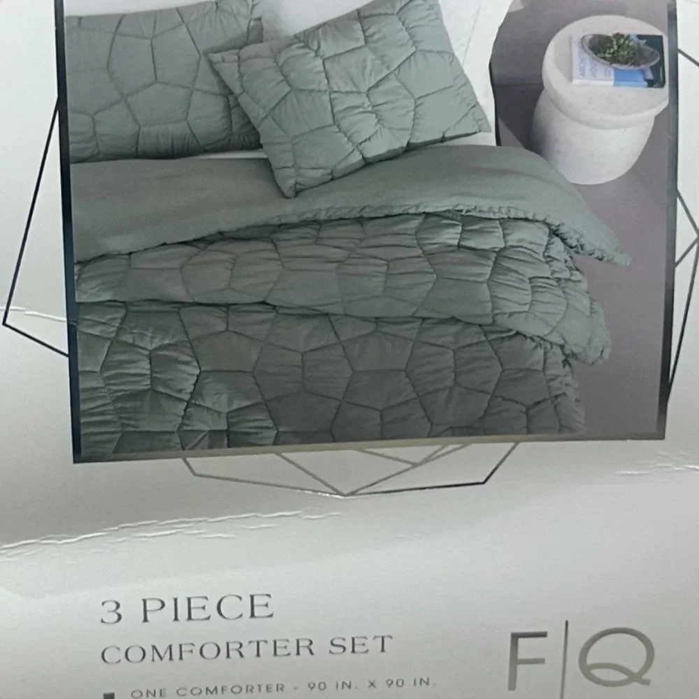 Earthy Serenity Grounded In Beauty Green Full/Queen Comforter Set 90”x90”
